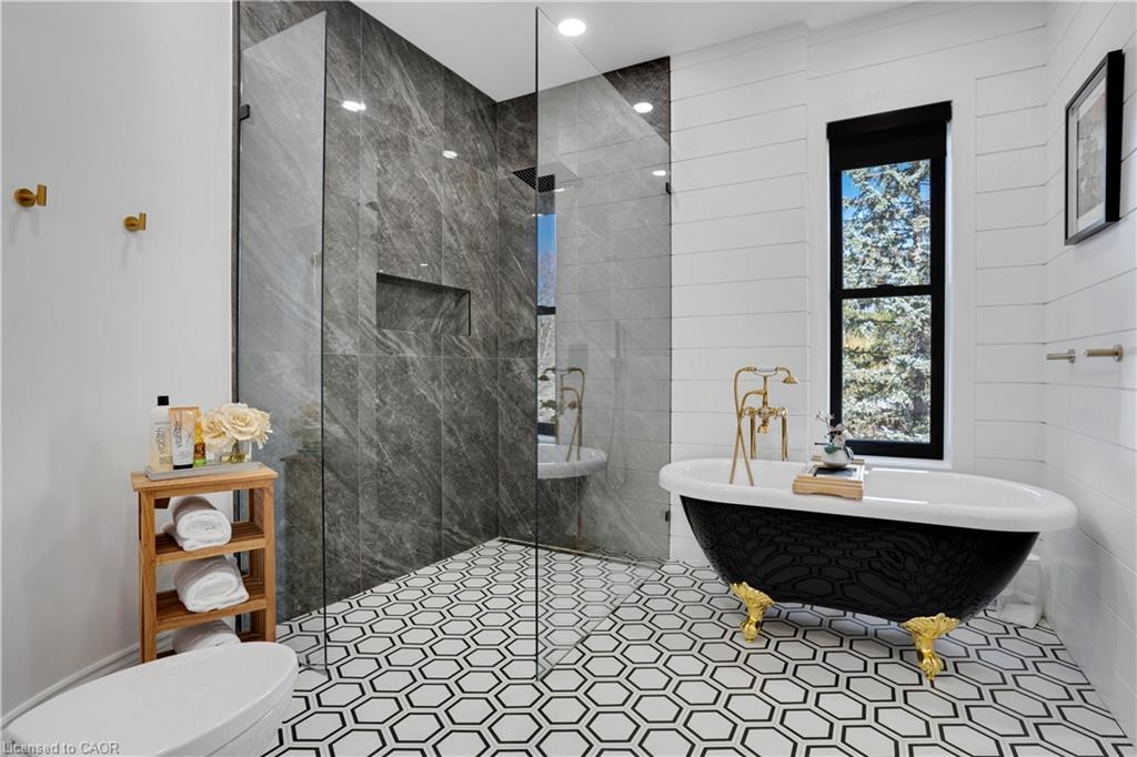 24 Park Avenue Property Photo 36