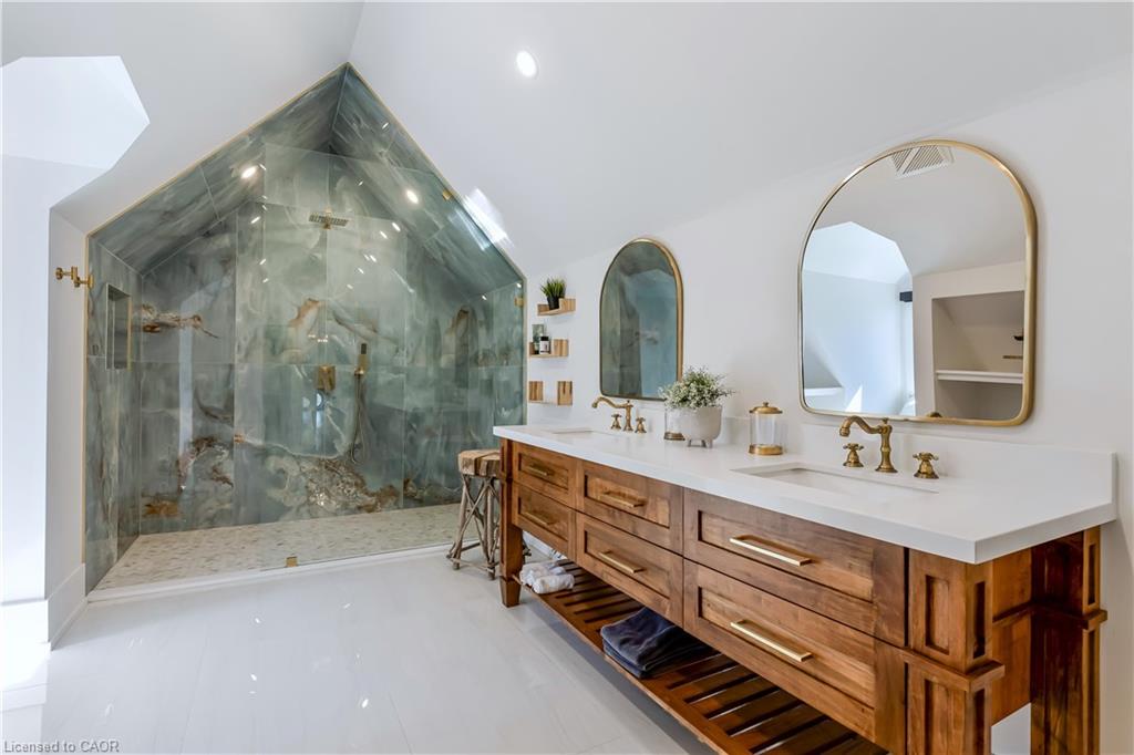 24 Park Avenue Property Photo 48