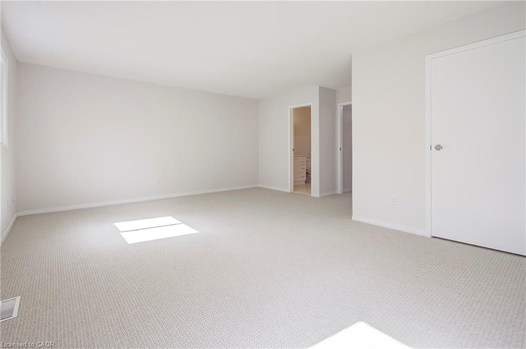 63-2355 Fifth Line Property Photo 26