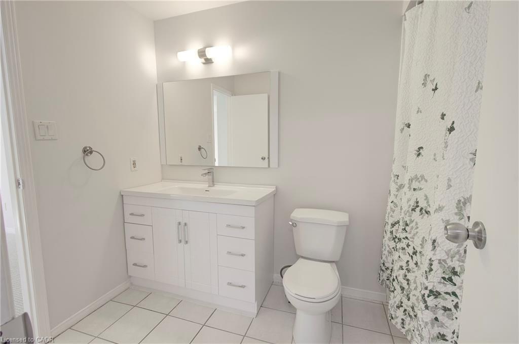 63-2355 Fifth Line Property Photo 27