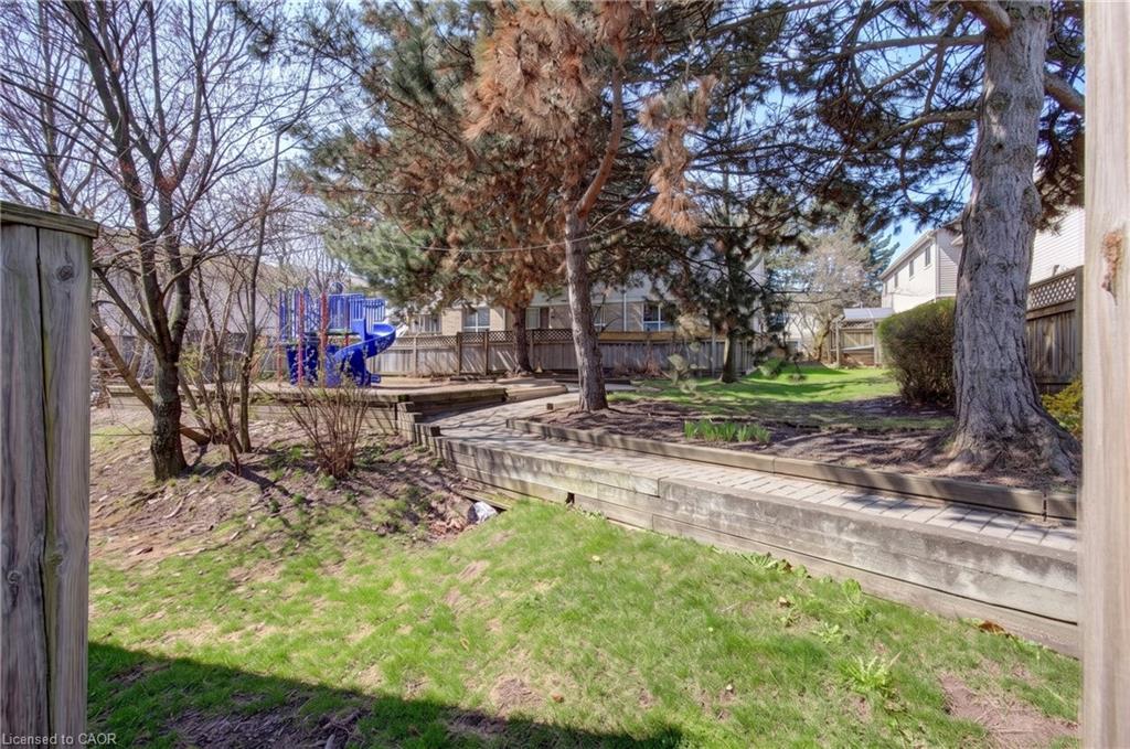 63-2355 Fifth Line Property Photo 44
