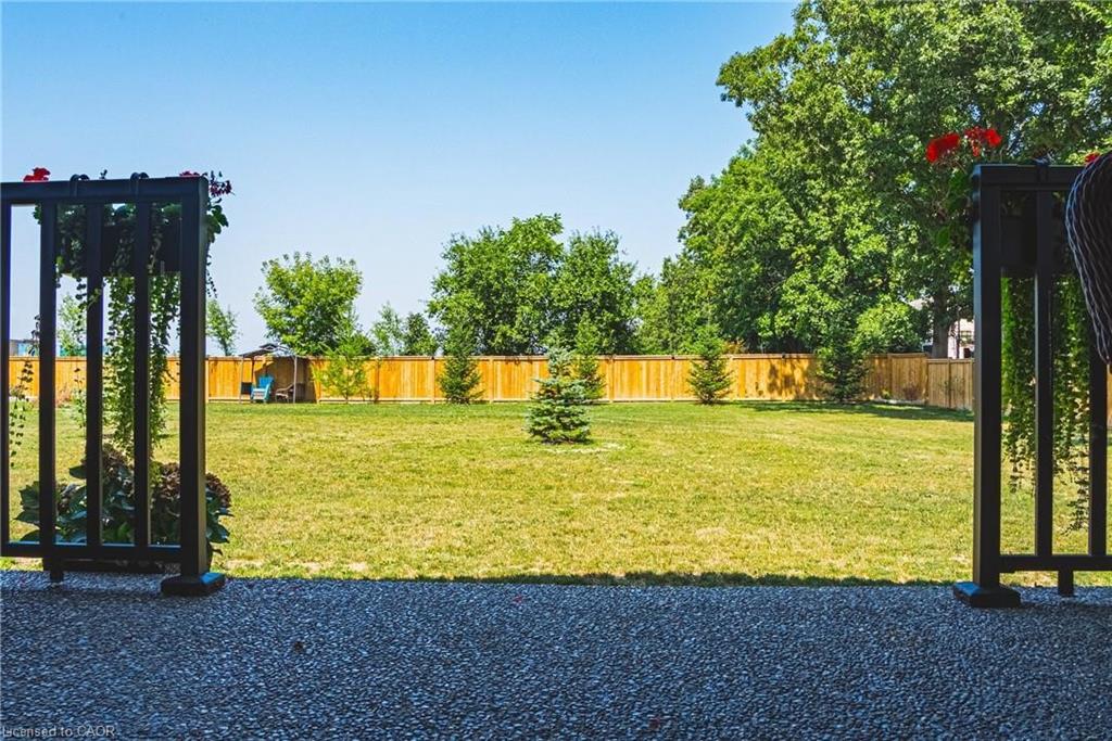 8378 Chippewa Road E Property Photo 27