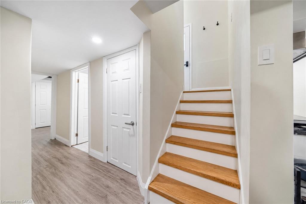 494 Ferguson Avenue N Property Photo 23