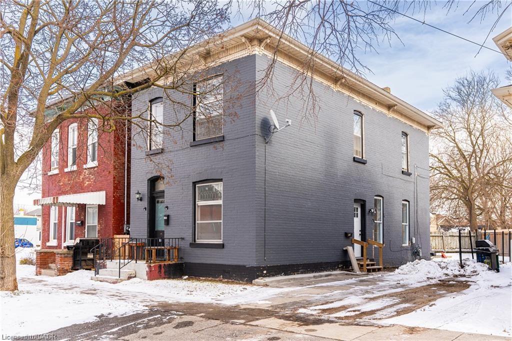 129 West Street Property Photo 1