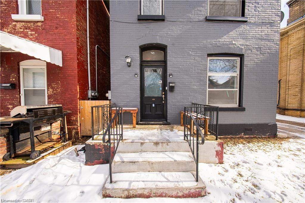 129 West Street Property Photo 6