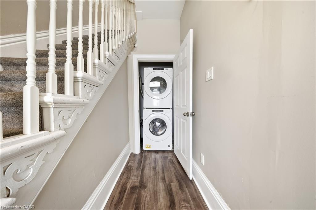 129 West Street Property Photo 10