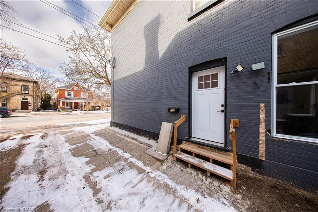 129 West Street Property Photo 25