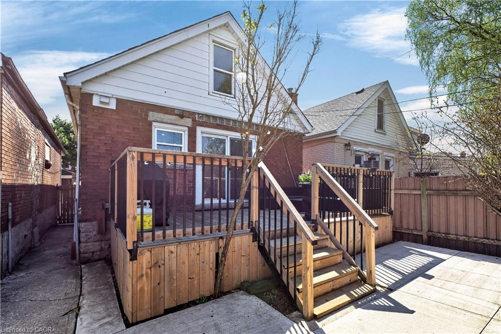 157 Cameron Avenue N Property Photo 34