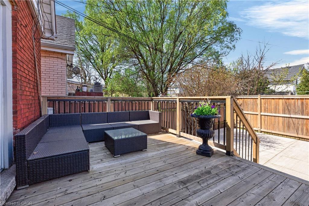 157 Cameron Avenue N Property Photo 35