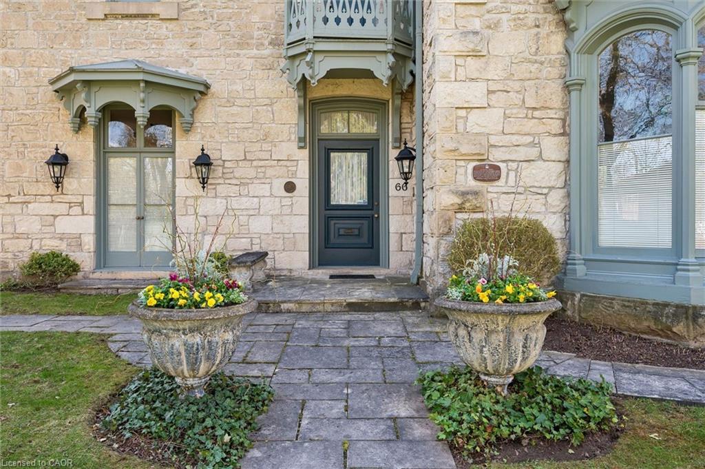 66 Paisley Street Property Photo 6
