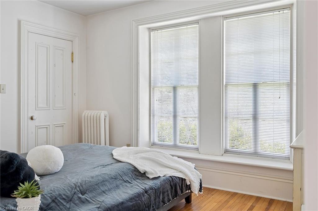 66 Paisley Street Property Photo 32