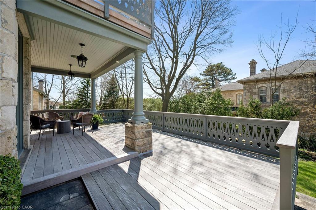 66 Paisley Street Property Photo 37