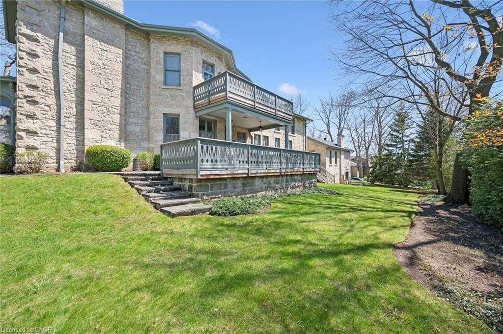 66 Paisley Street Property Photo 39