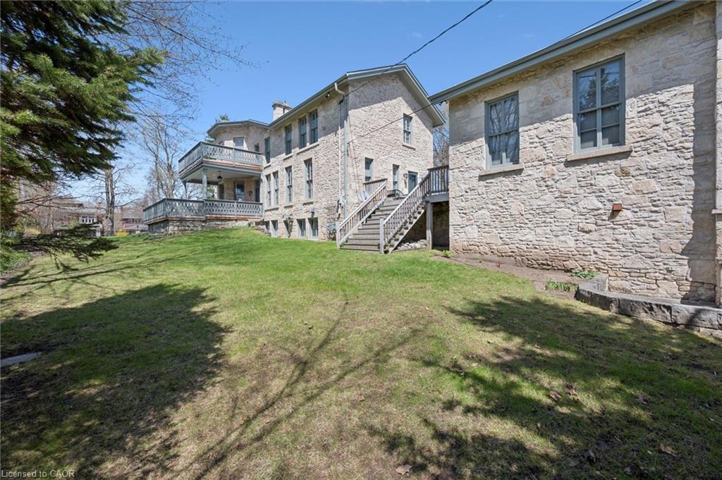 66 Paisley Street Property Photo 40