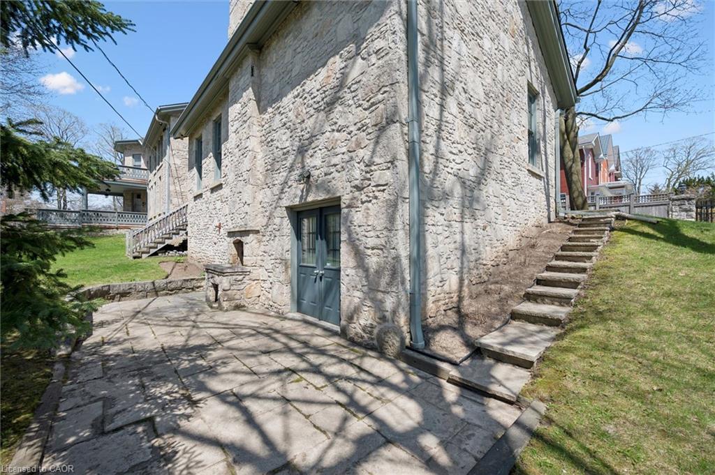 66 Paisley Street Property Photo 42