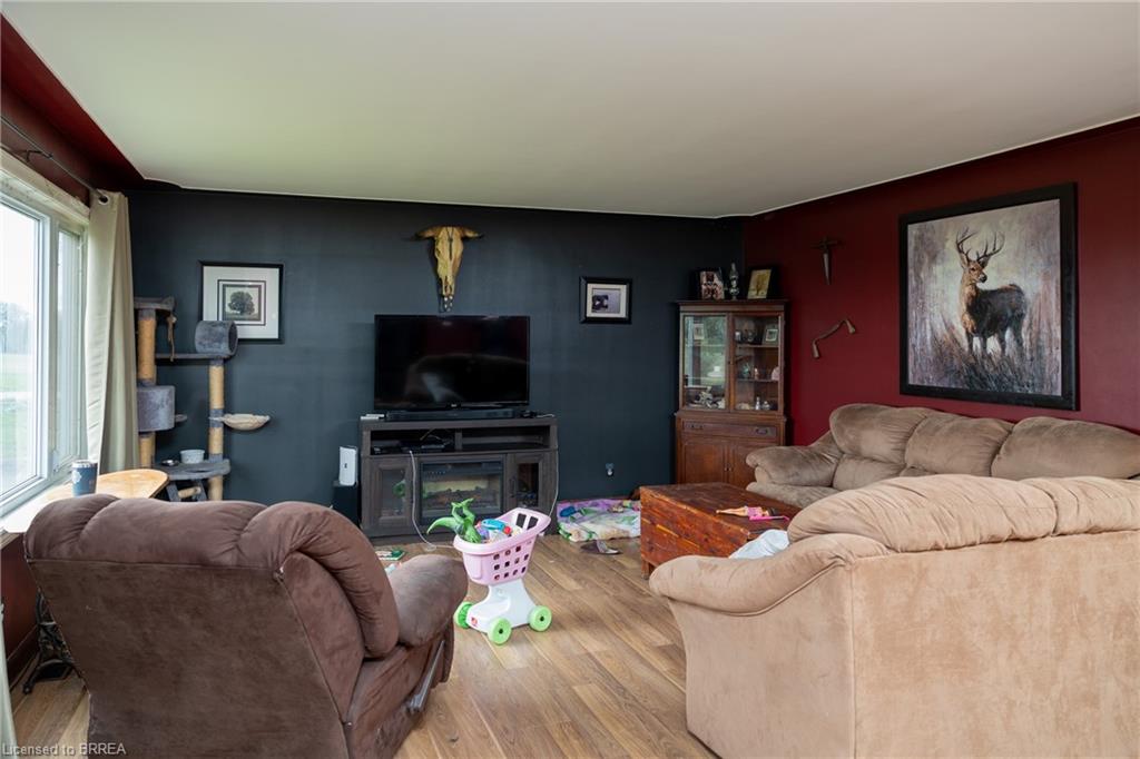 47 Pottruff Road Property Photo 13