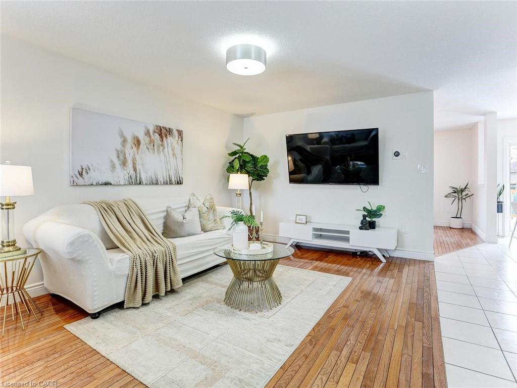 154 Deerpath Drive Property Photo 4