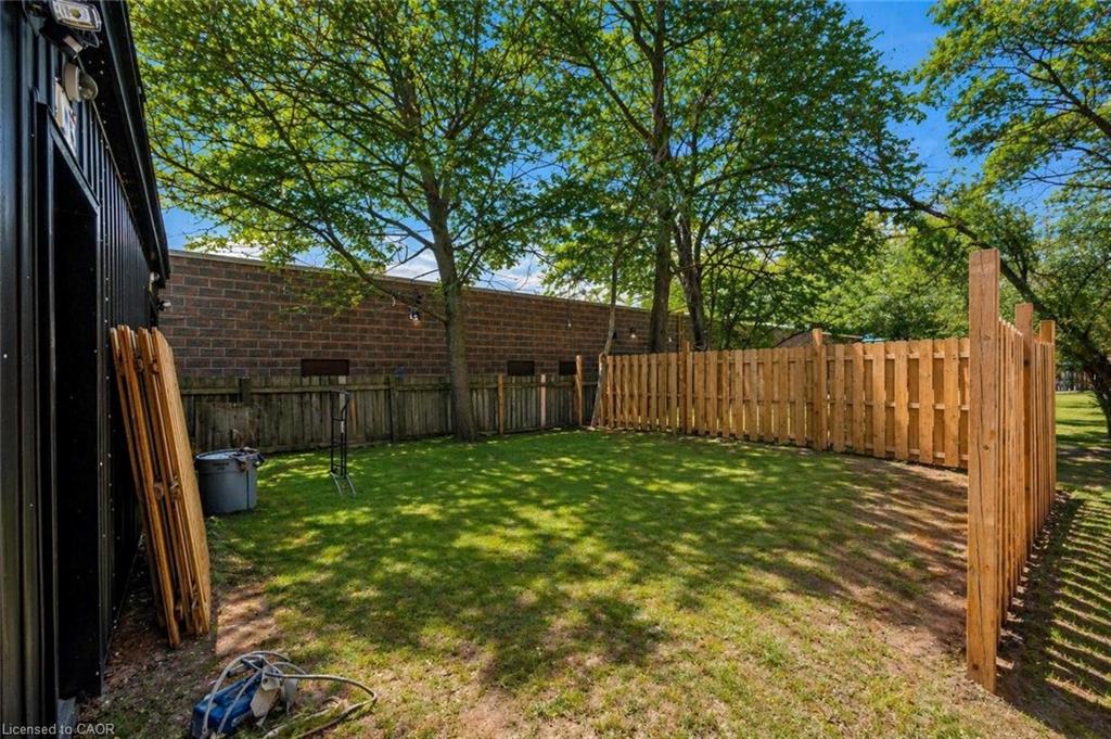 150 Main Street Property Photo 11