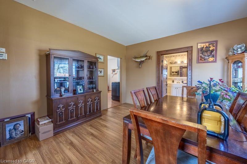 320 James Street Property Photo 13