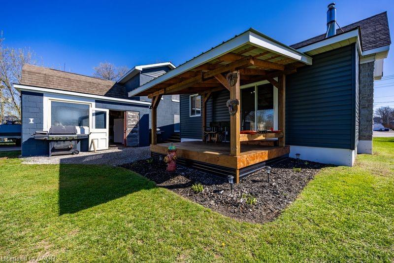 320 James Street Property Photo 29