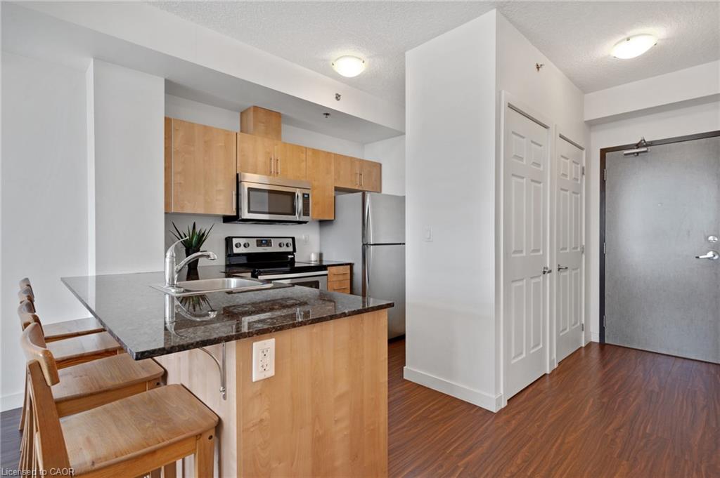 904-150 Water Street N Property Photo 17
