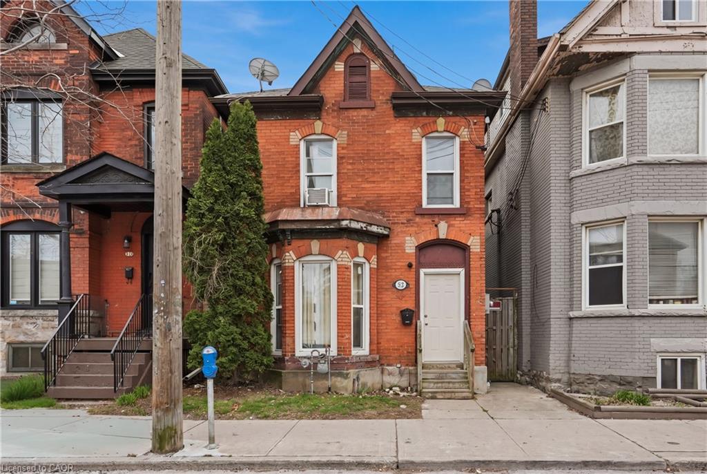 4-322 Barton Street E Property Photo 1