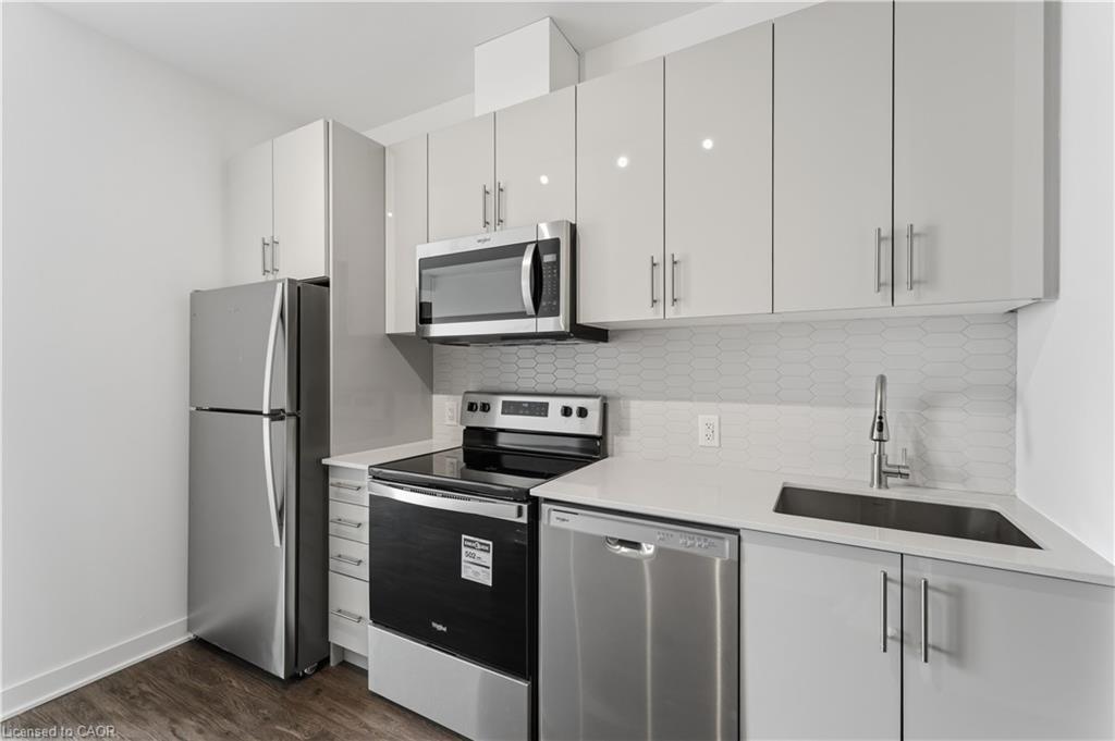1619-2782 Barton Street E Property Photo 4