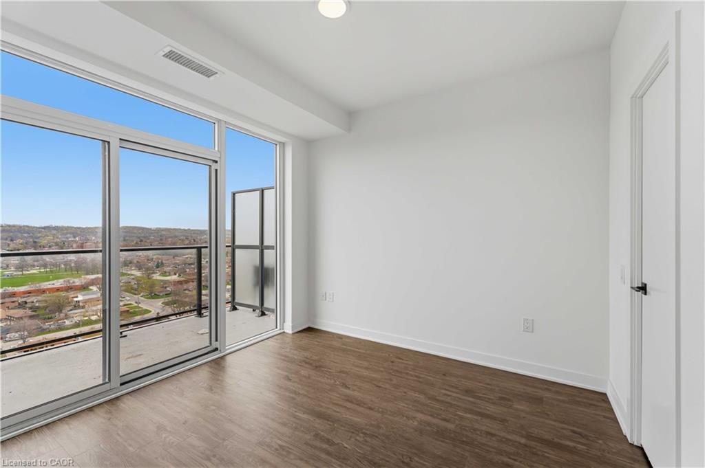 1619-2782 Barton Street E Property Photo 11
