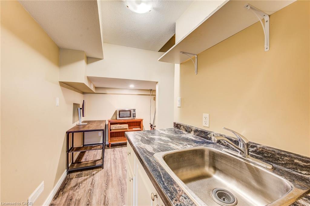 7-330 Dearborn Boulevard Property Photo 38