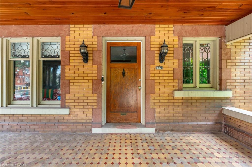 137 Sherman Avenue S Property Photo 5