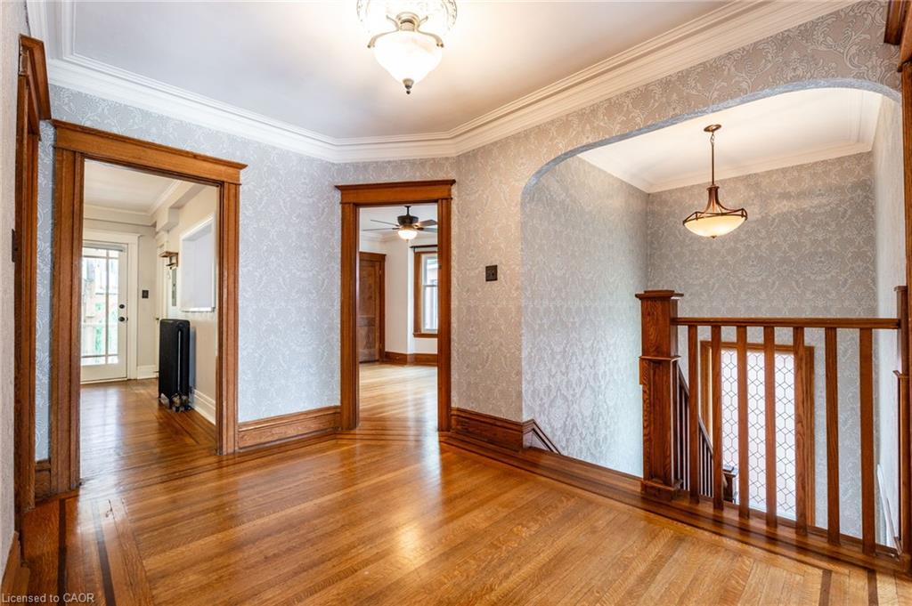 137 Sherman Avenue S Property Photo 13