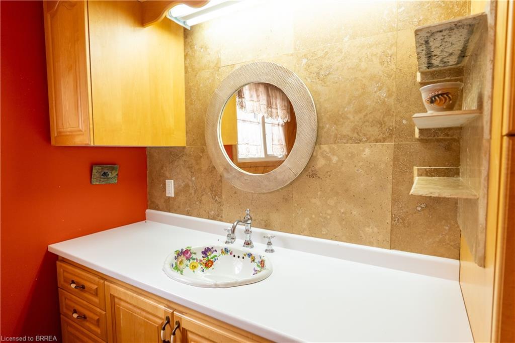 344 Perry Avenue Property Photo 17