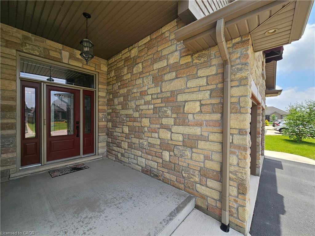 98 Allandale Crescent Property Photo 7