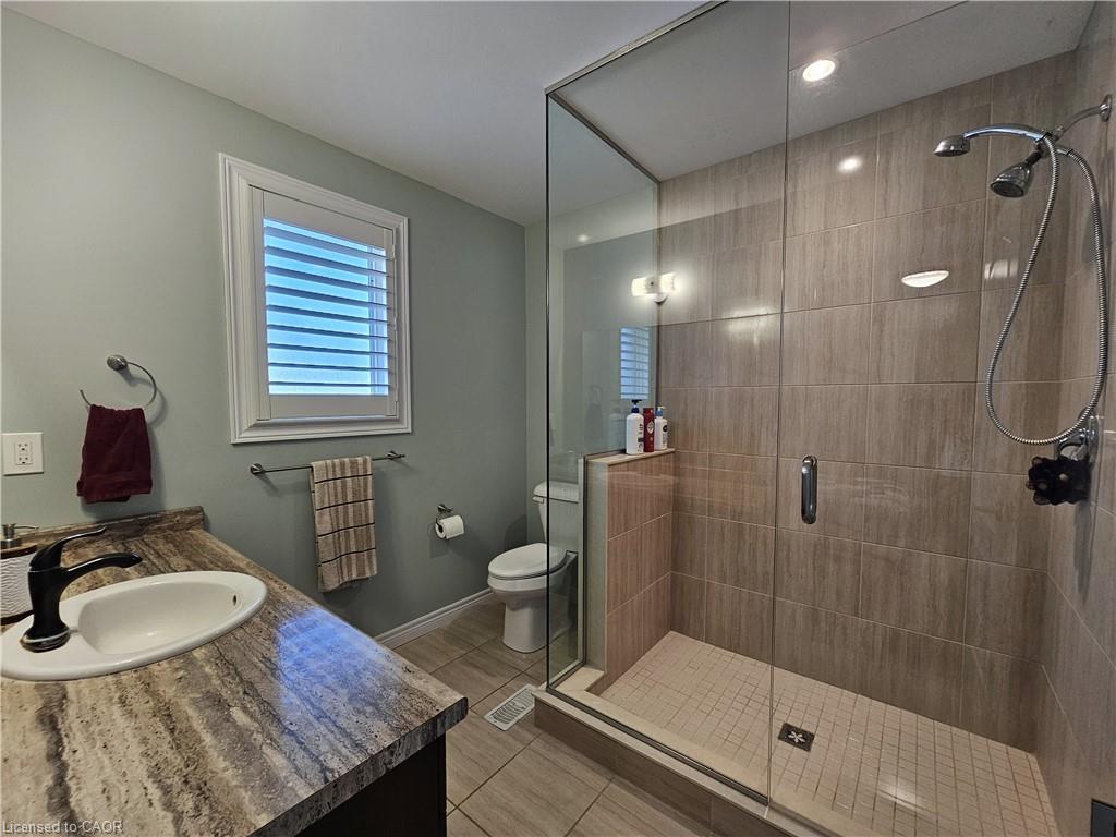 98 Allandale Crescent Property Photo 27