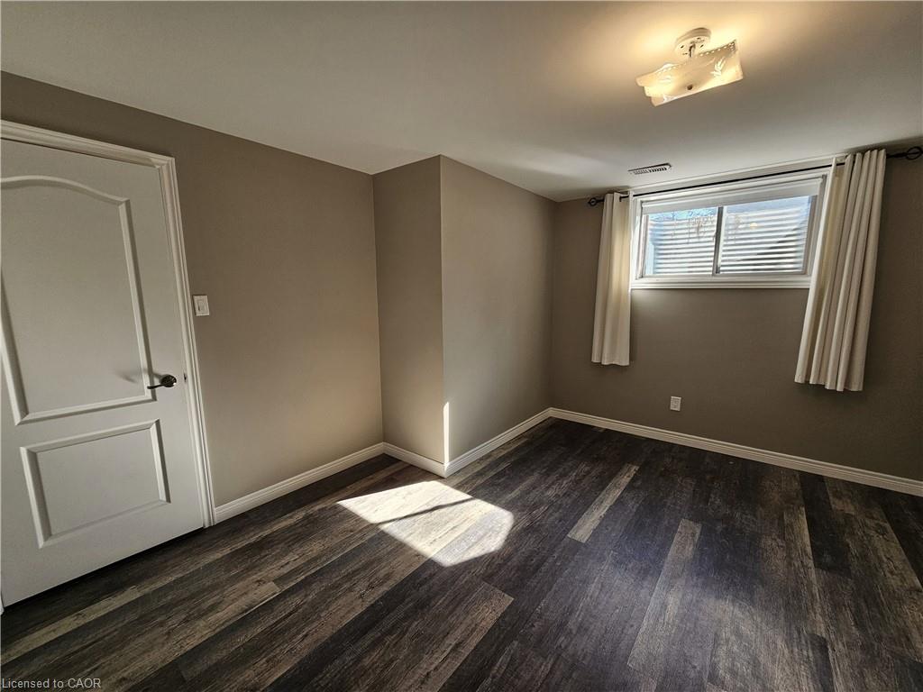 98 Allandale Crescent Property Photo 35