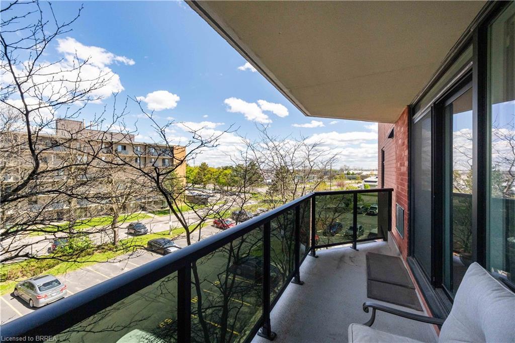 401-9 Bonheur Court Property Photo 8