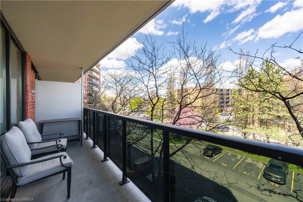 401-9 Bonheur Court Property Photo 10