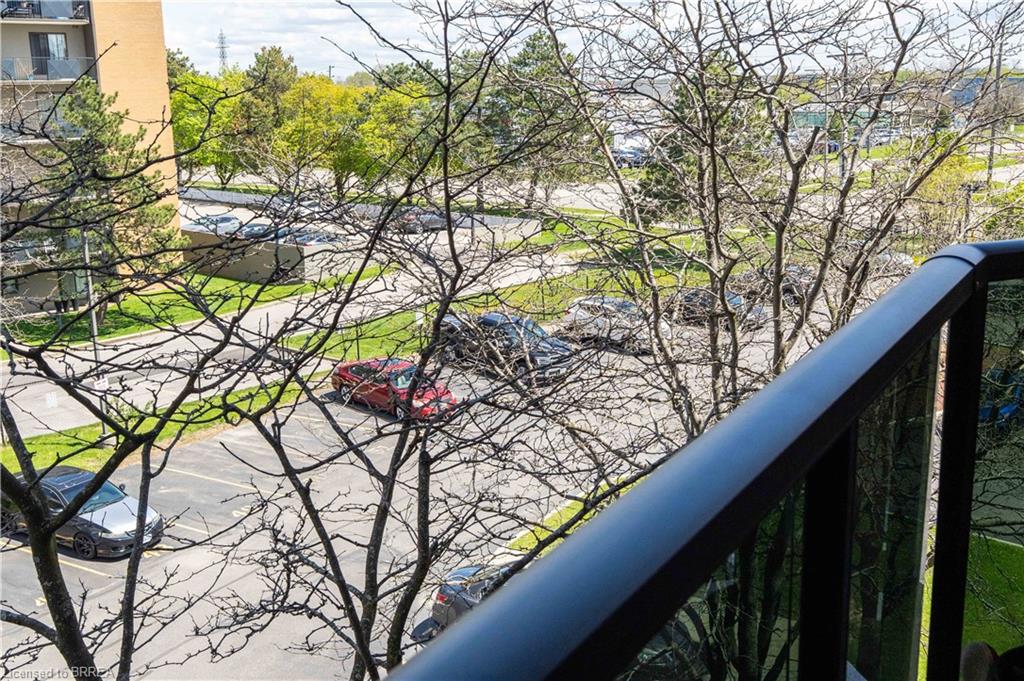 401-9 Bonheur Court Property Photo 11
