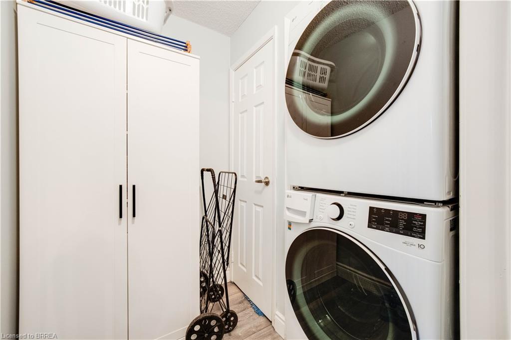 401-9 Bonheur Court Property Photo 14
