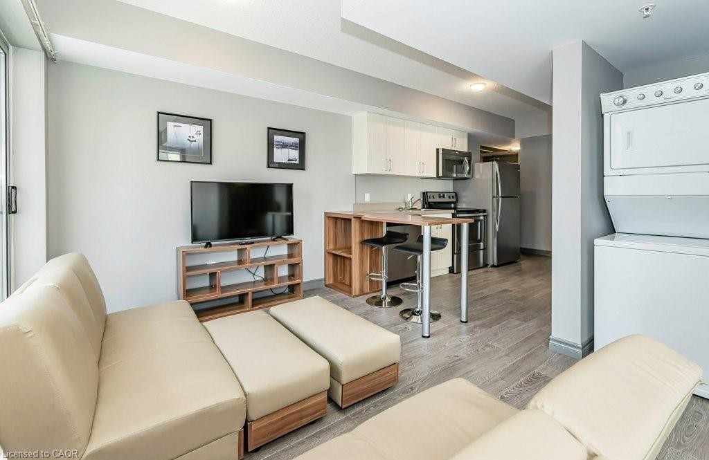 312-321 Spruce Street Property Photo 12
