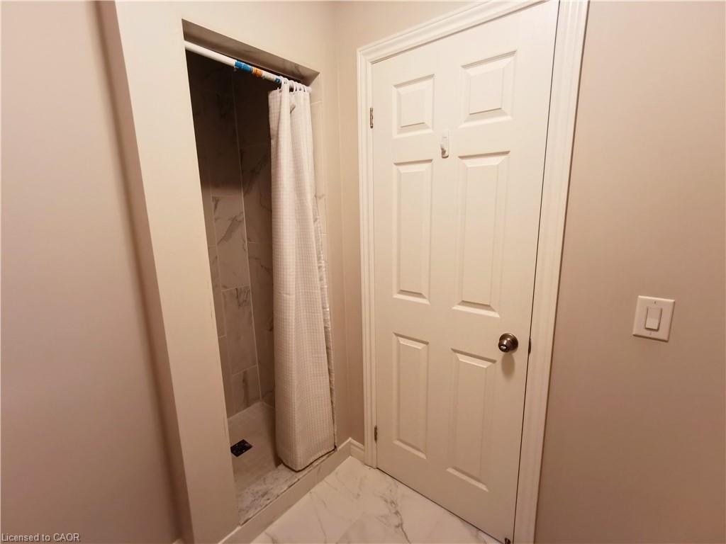 144 Ottawa Street S Property Photo 17