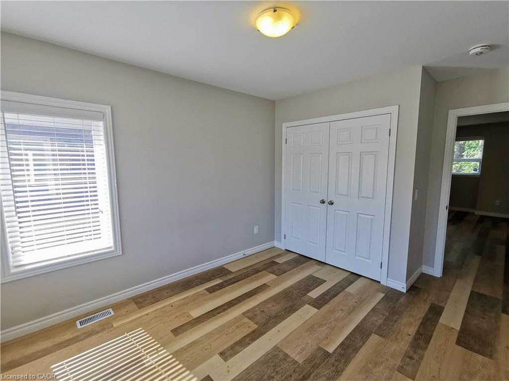 144 Ottawa Street S Property Photo 20