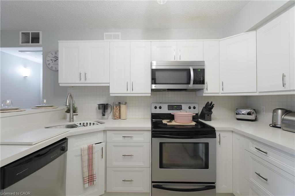 218-2040 Cleaver Avenue Property Photo 7