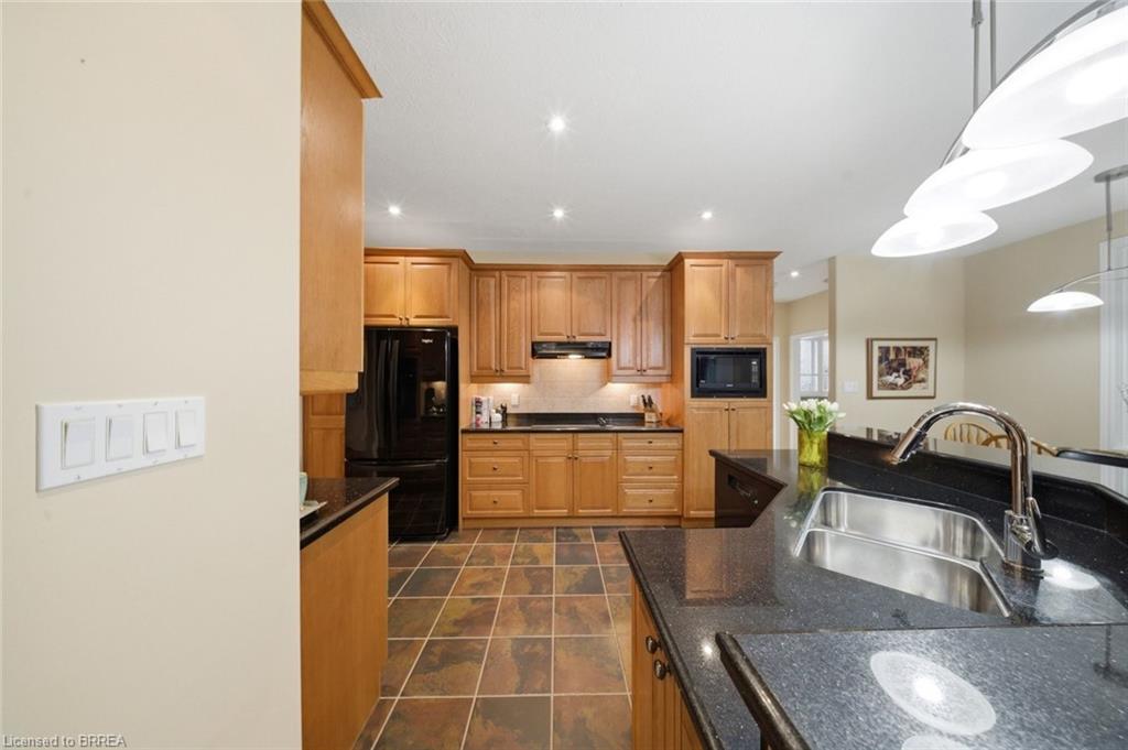74 Franklin Street Property Photo 11