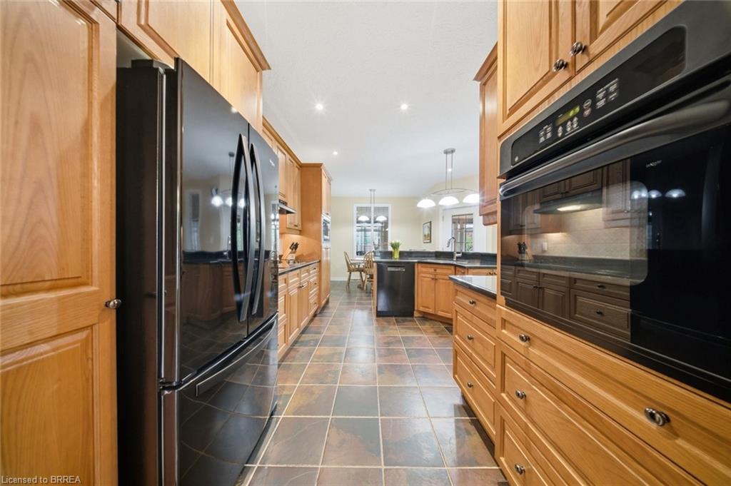 74 Franklin Street Property Photo 12