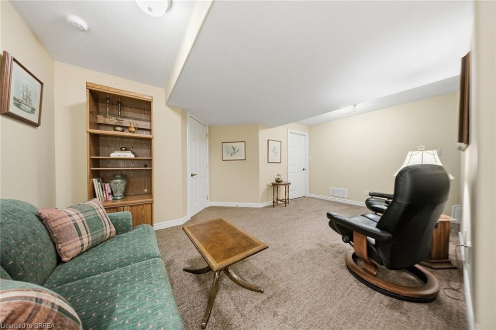 74 Franklin Street Property Photo 30