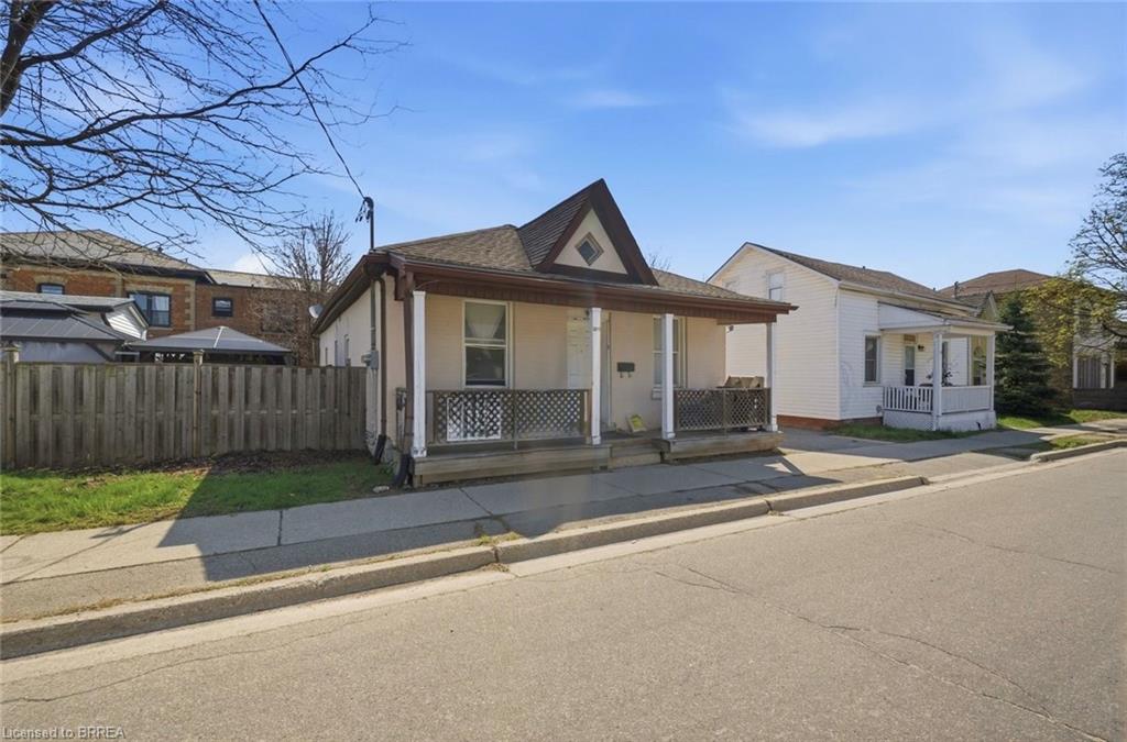 103 Queen Street Property Photo 2
