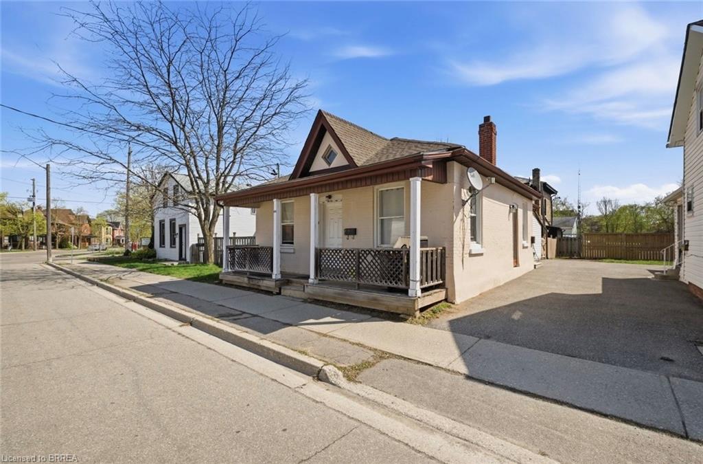 103 Queen Street Property Photo 3