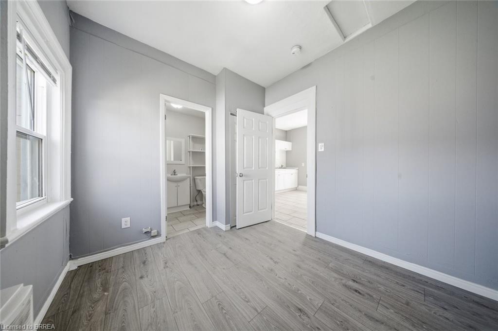 103 Queen Street Property Photo 12