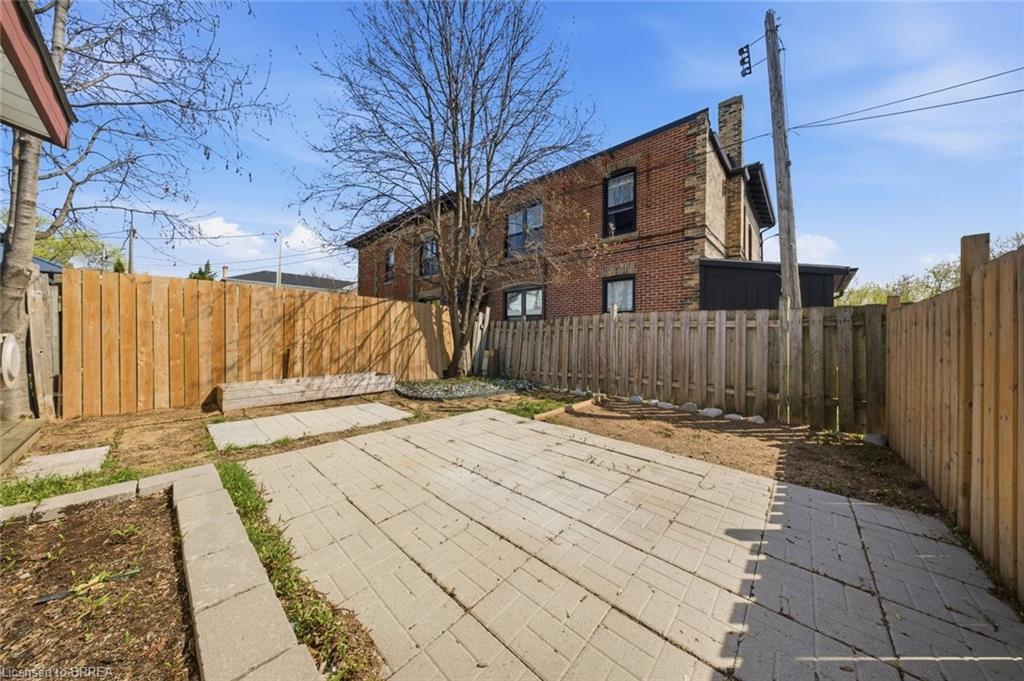 103 Queen Street Property Photo 19